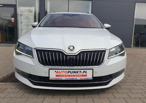 Skoda Superb cena 99900 przebieg: 110637, rok produkcji 2019 z Warszawa małe 466